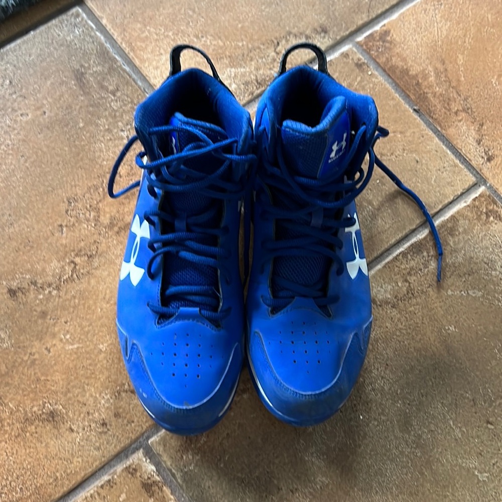 UNDER ARMOUR SHOES